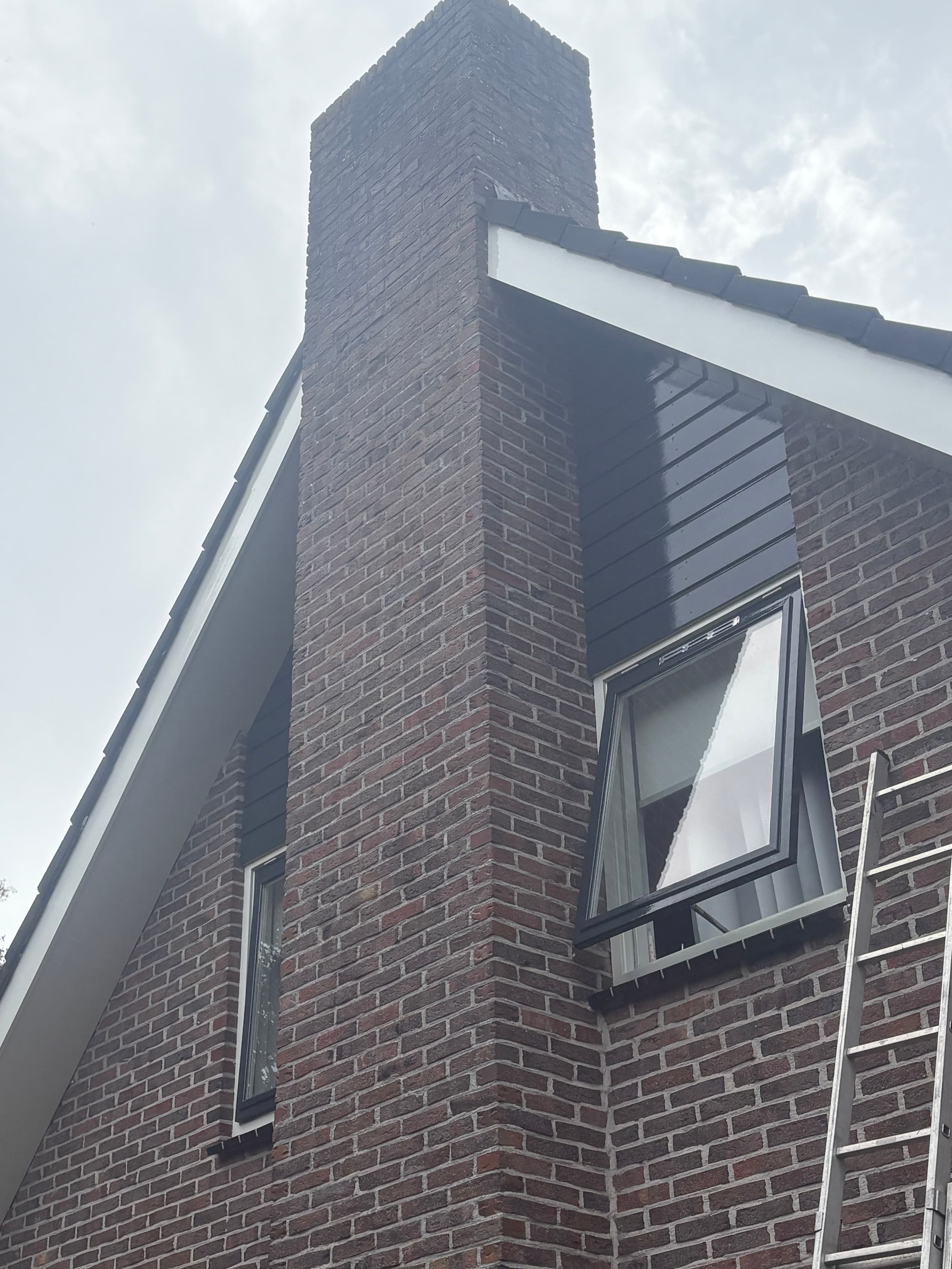 Hoogglans buitenschilderwerk in Kollum, foto 4