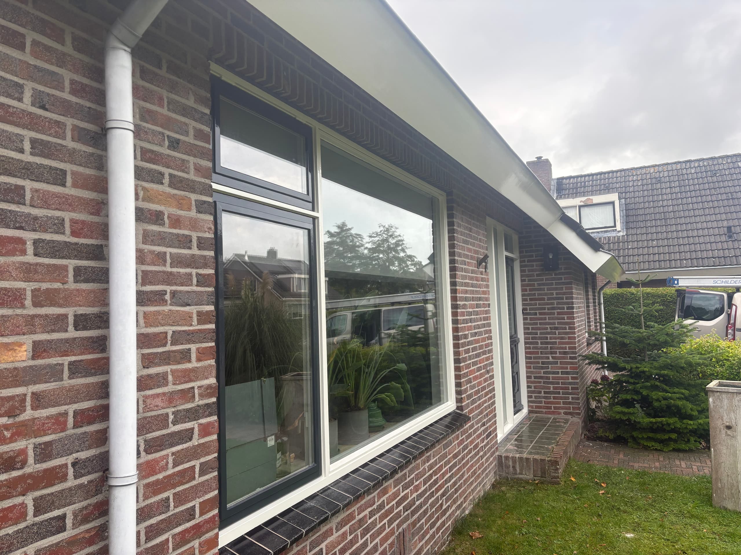 Hoogglans buitenschilderwerk in Kollum, foto 6