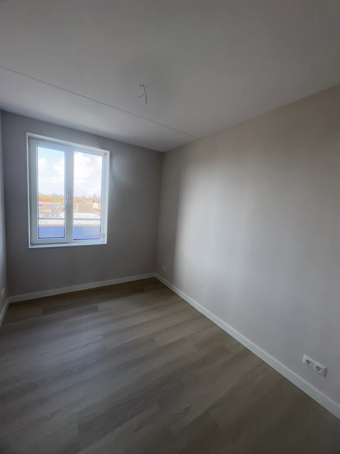 Wandafwerking nieuwbouwwoning in Sneek, foto 5